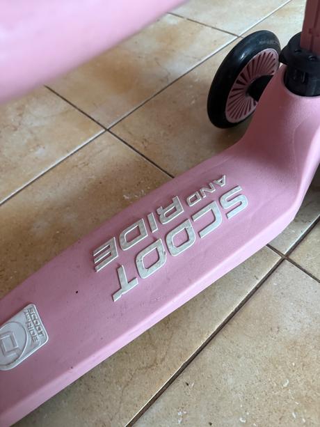 Scoot and ride kolobezka, 