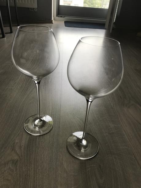 Uplne nove 2 sady poharov,