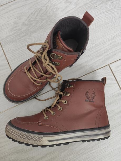 Prechodné koženkové topánky, 35