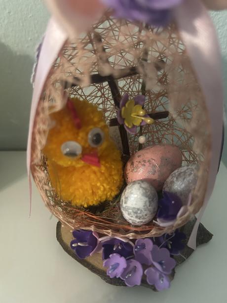 Veľkonočné dekorácie na dreve-2 ks- cena spolu, 