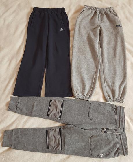 Adidas tepláky, 134