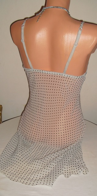 Bodkovana dlhsia kosielka, s