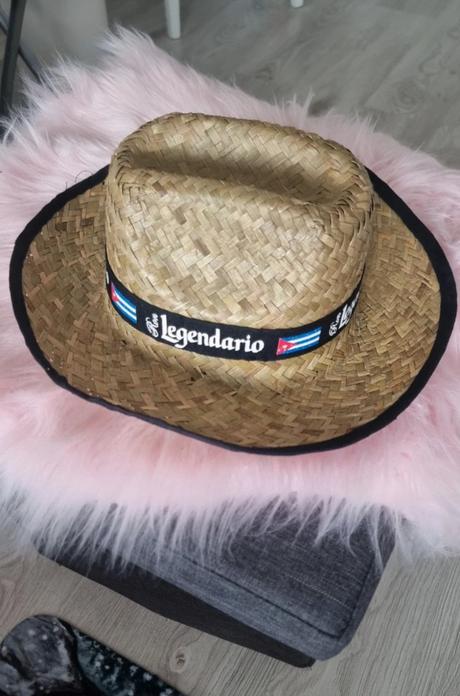 Pravy kubansky klobuk,
