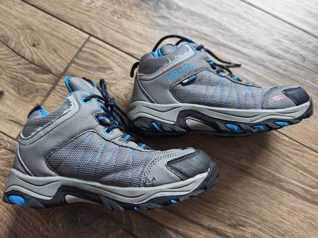 Topanky na turistiku, 35