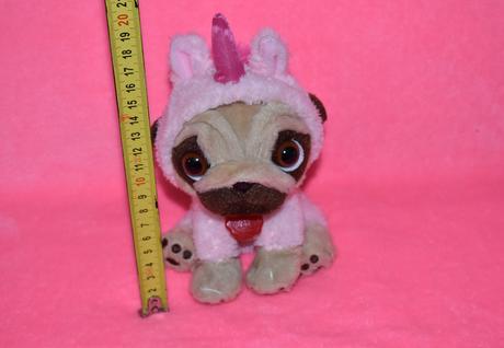 Psík mops od značky keel toys,
