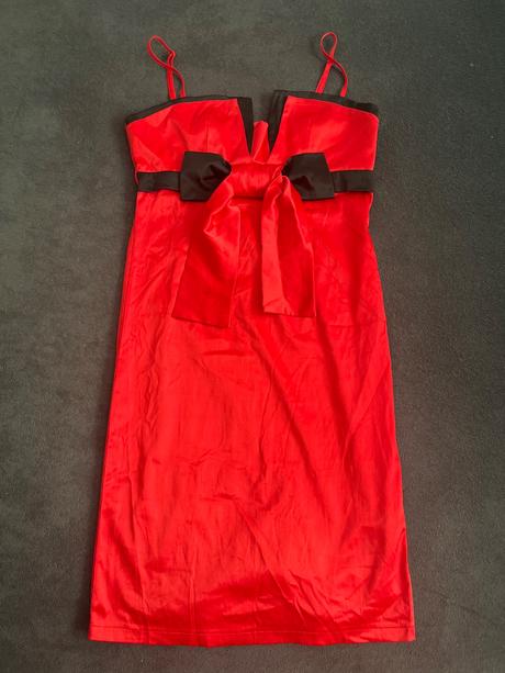 Spoločenské šaty, 40