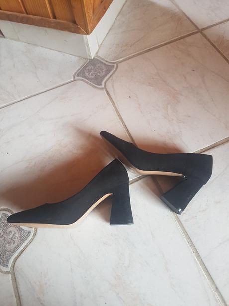 Lodicky cierne moderne, 37