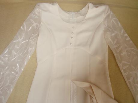 Krémové šatočky so sukňou-pošta v cene, s