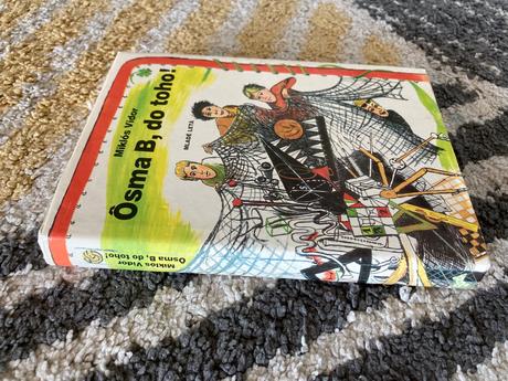 Ôsma b, do toho-prvé vydanie 1990, 