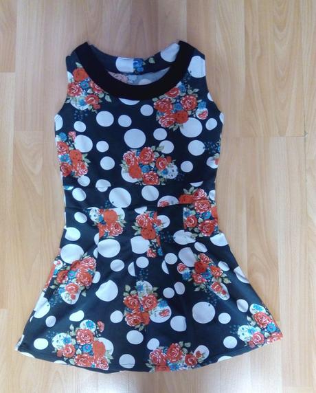 Kvetovano-bodkovaný top, m