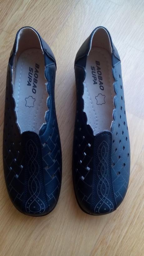 Pohodlné poltopánky, 37