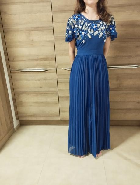 Krásne šaty na stužkovú, xs