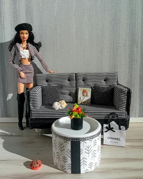 Barbie čierno-biela obývačka s mačkou a  doplnkami, 
