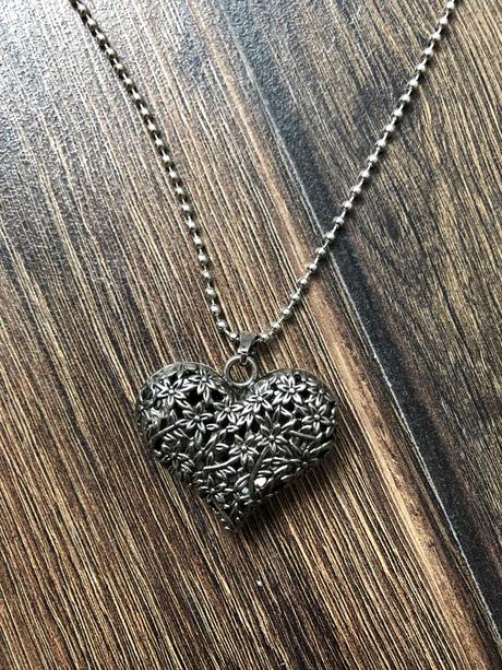 Rôzne náhrdelníky, 