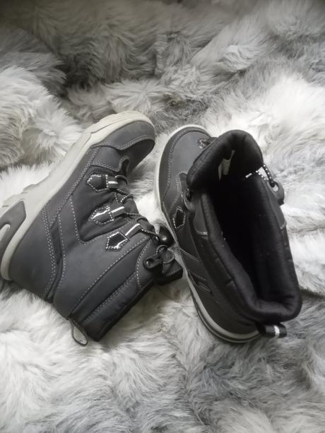 Turistická obuv, 33