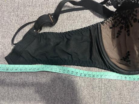 Podprsenka avalingerie čierna čipkovaná, 85c