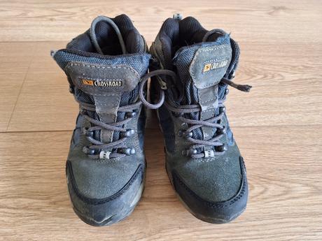 Turistické topánky, 33