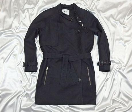 Luxusný čierny prechodný kabát, s