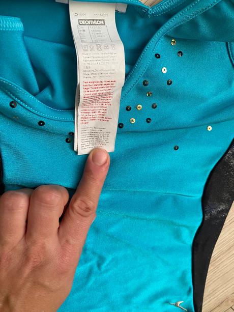 Gymnasticky trikot na cvicenie, decathlon,140