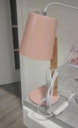 Ruzova lampicka, 
