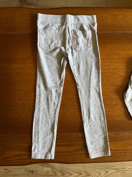 Súprava s interaktívnym jednorožcom 104/110, 104