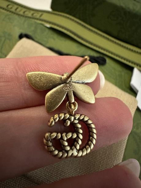 Krásne nové náušnice gucci v komplet balení, gucci
