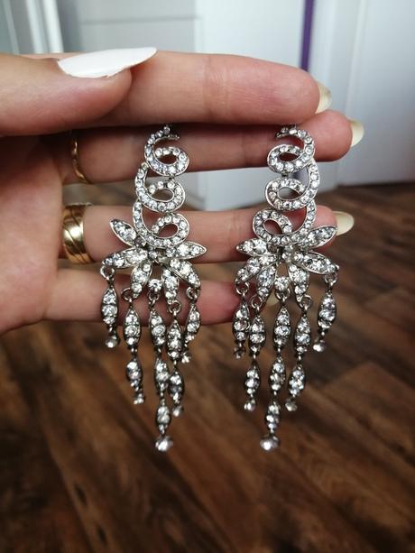 Spoločenské náušnice, 