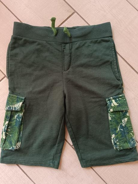 Tmavozelené kraťasy, pepco,128