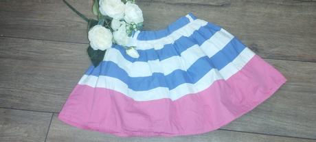 Štýlová sukňa, 104