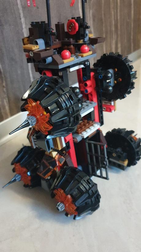 Skladačka úplna kopia 70321 stroj skazy,