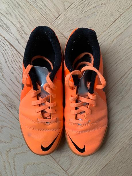 Nike tenisky do telocvicni, nike,33