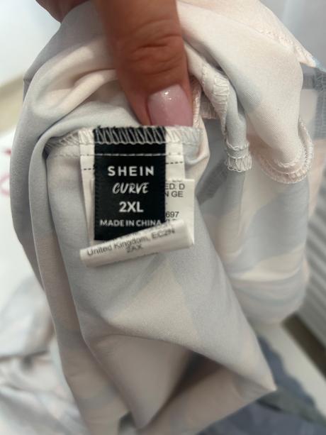 Shein curve šaty, xxl