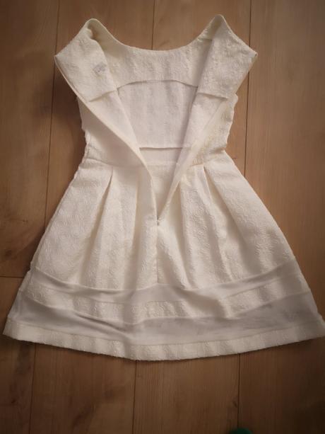 Dievčenské šaty č. 122, 122