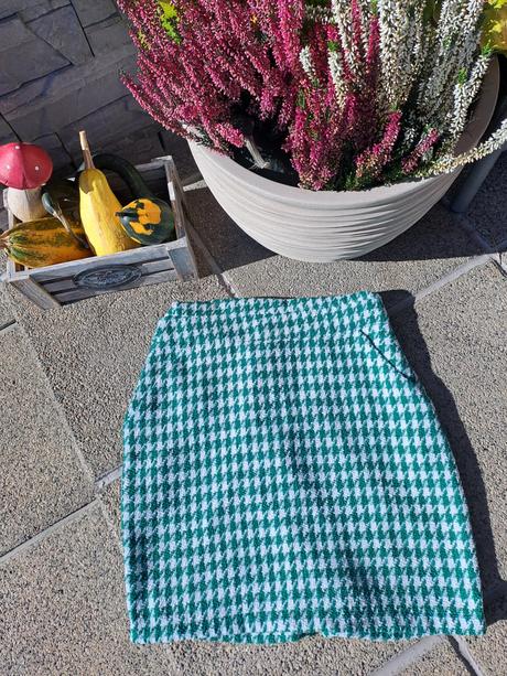 Moderná sukňa, gate,38