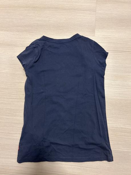 Tricko levis, levis,140