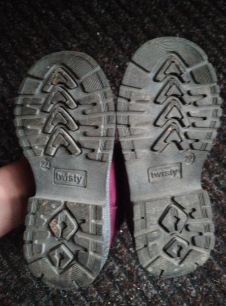 Semišové čižmy s mašličkou, 22