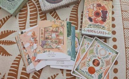 Moon cards karty,