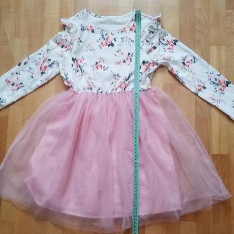 Šaty premerane, 122