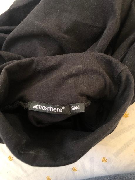 Čierny rolák, atmosphere,l