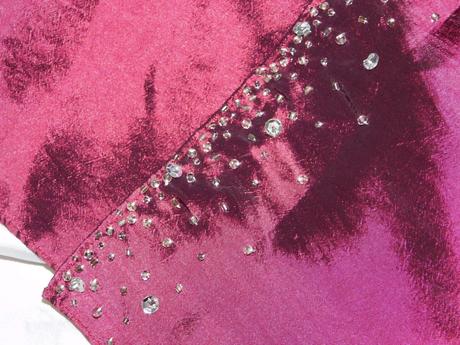 Velmi pekne saty na slavnost, 36