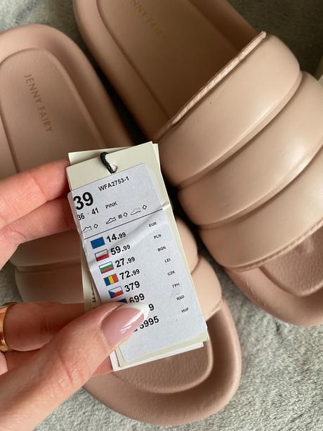 Jenny fairy slapky, 39