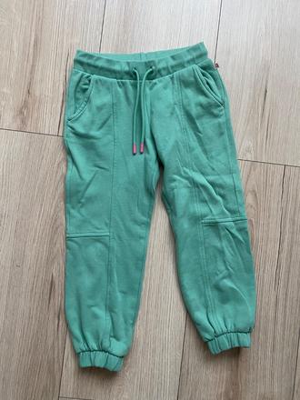 Teplaky zn. benetton, benetton,116