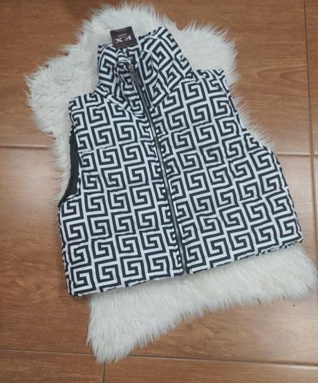 Štýlová vesta, m / s