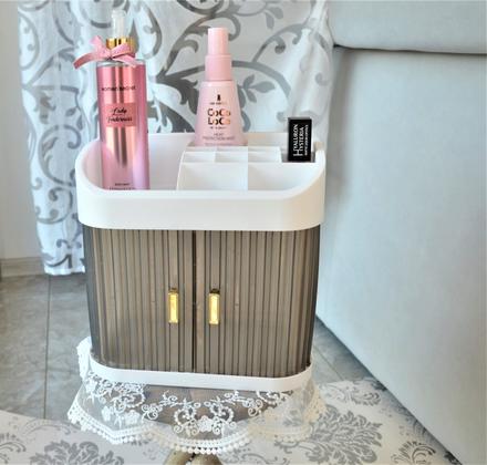 Organizér na kozmetiku, 