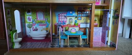 Veľký drevený domček pre bábiky, 