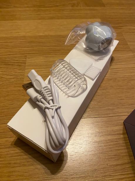 Nový dámsky holiaci strojček, 