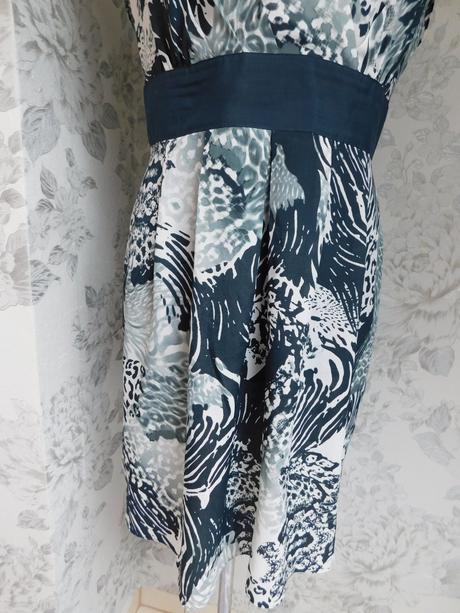 Pekne trendy elegantne šaty, f&f,40