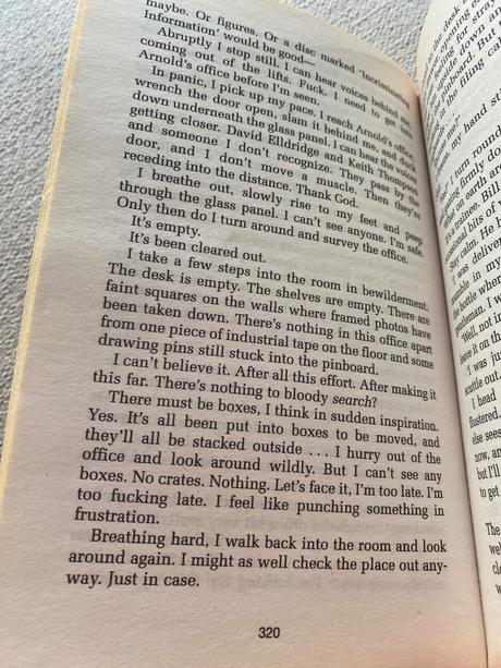 The undomestic goddess autori sophie kinsella,