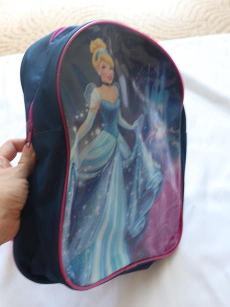 Ruksak s princeznou - top stav, 