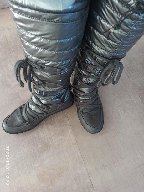 Vyteplené čižmy, 39